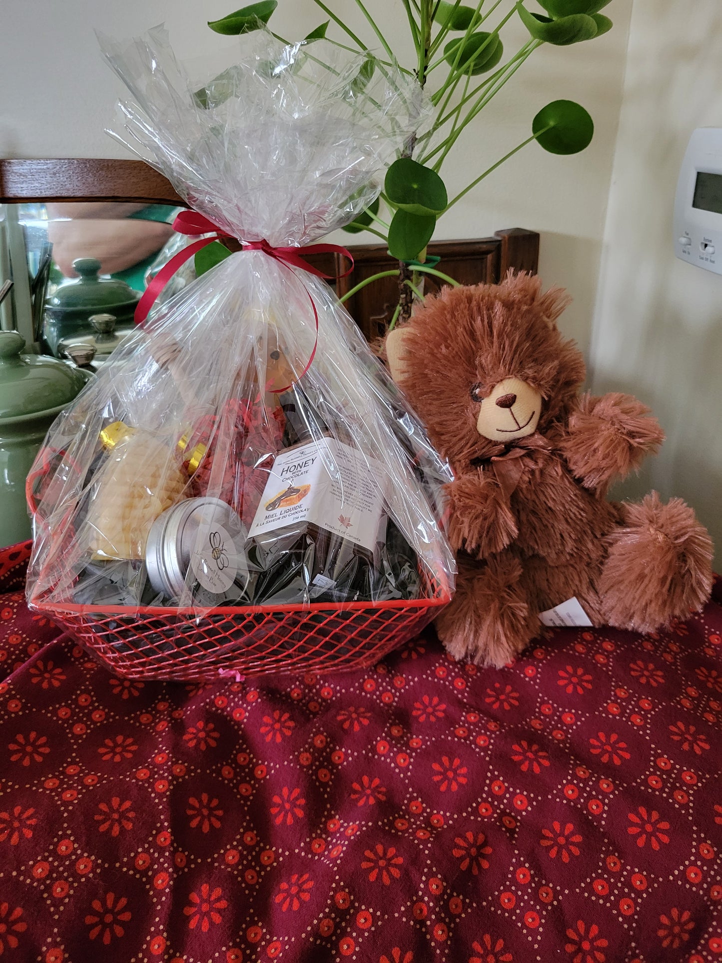 John Russell's "I Love You Honey!" Basket
