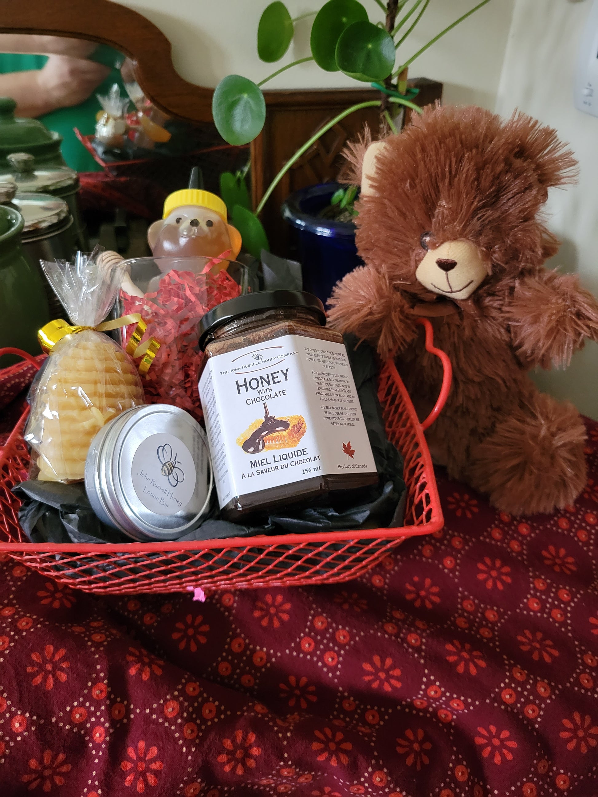 John Russell’s “I Love You Honey!” Basket – The John Russell Honey